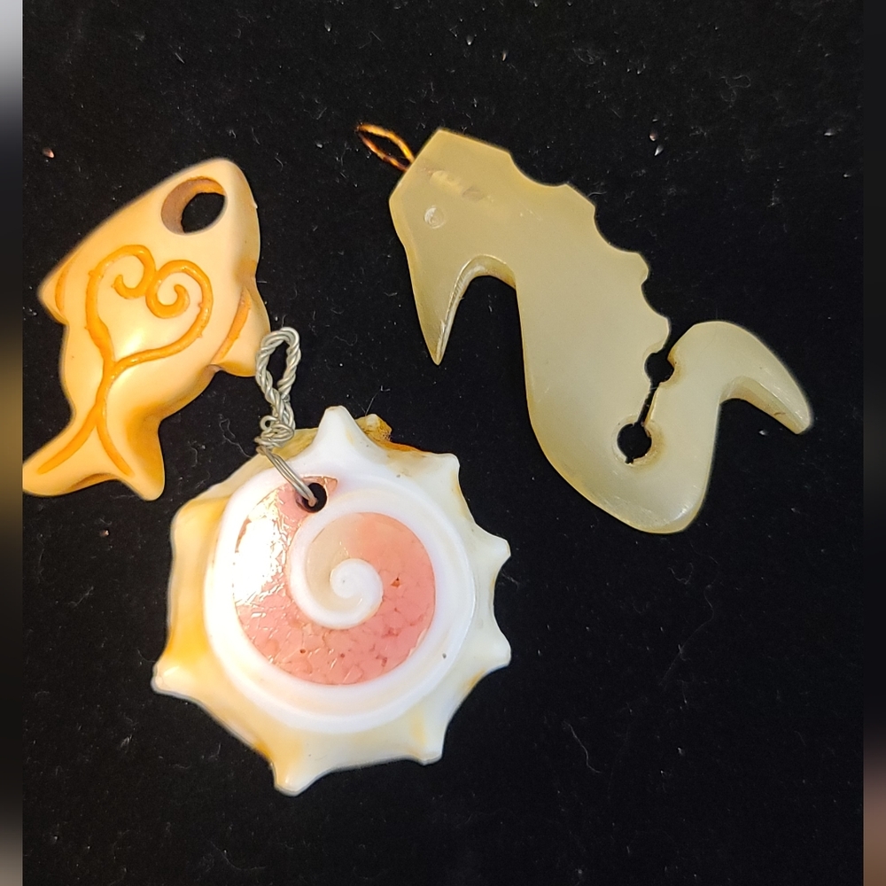 3 Ocean theme pendants sea shell fish seahorse